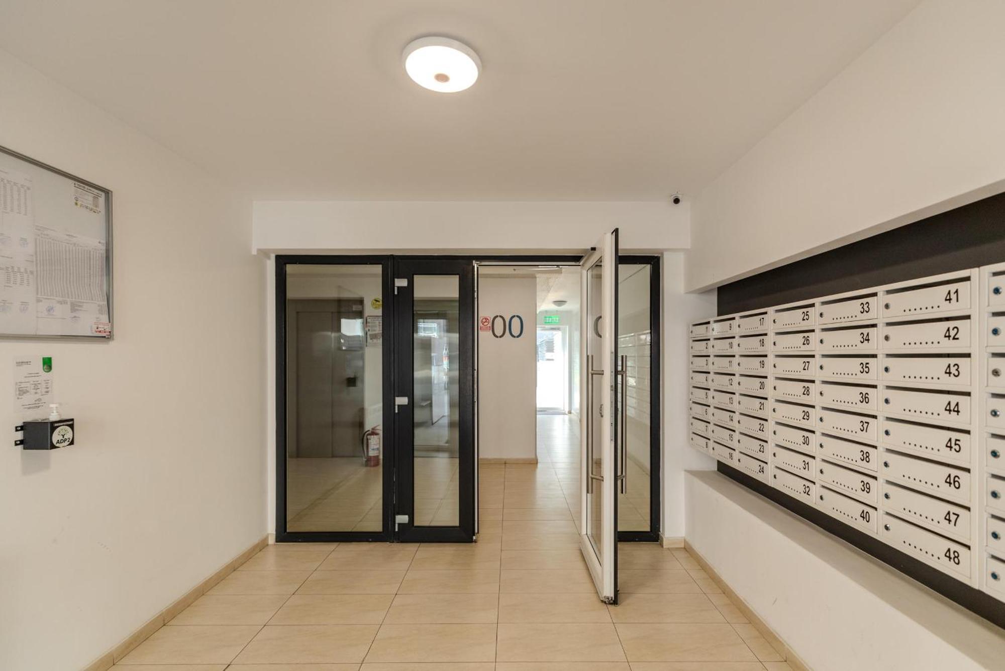 בוקרשט Perfect Stay: Urban Heaven In Aviatiei Business Area מראה חיצוני תמונה