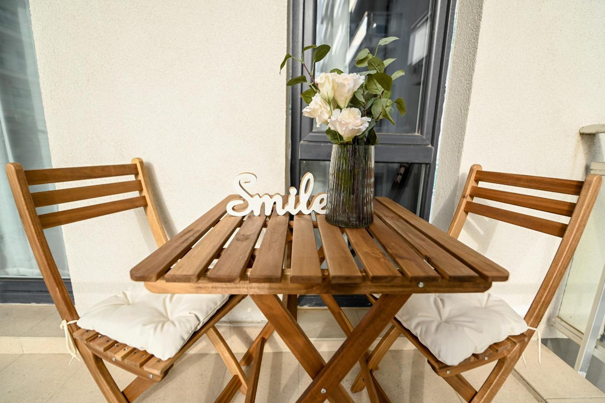בוקרשט Perfect Stay: Urban Heaven In Aviatiei Business Area חדר תמונה