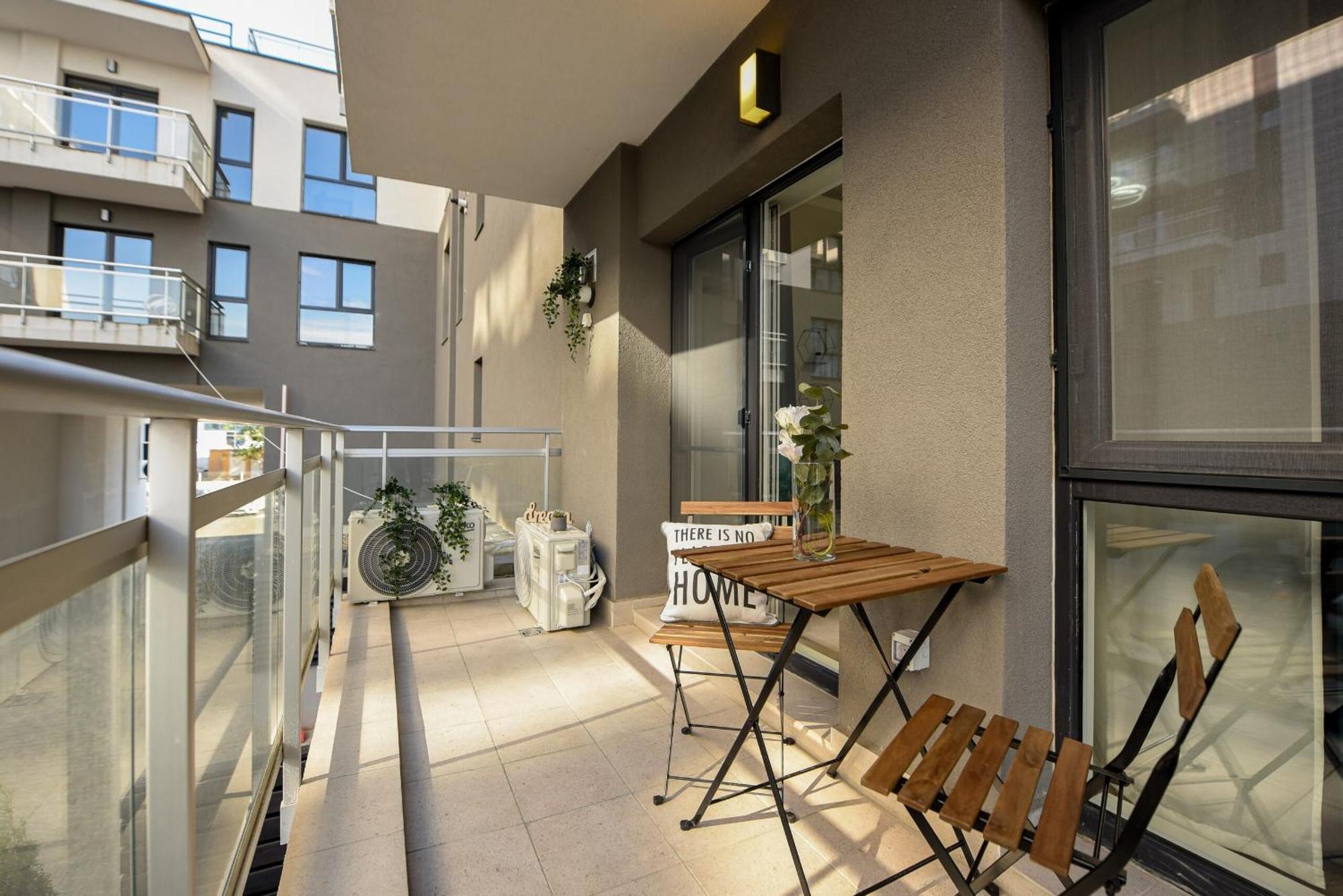 בוקרשט Perfect Stay: Urban Heaven In Aviatiei Business Area חדר תמונה